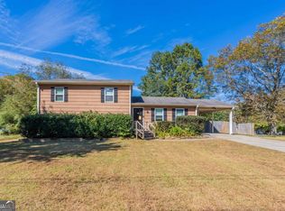 635 Davis Rd, Lawrenceville, GA 30046