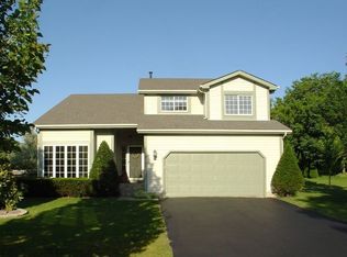 33057 N Ashley Dr, Grayslake, IL 60030