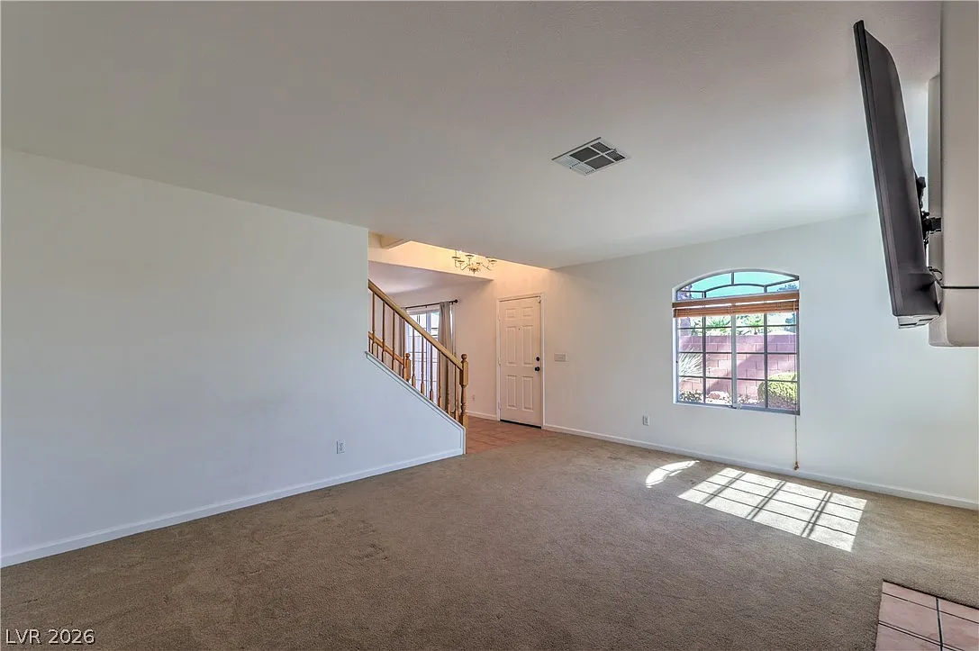3 bed, 2.5 bath, 1408 sqft, $2,000 — Photo 4