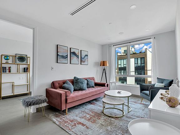 4th image of 19 Hausman St APT 3A