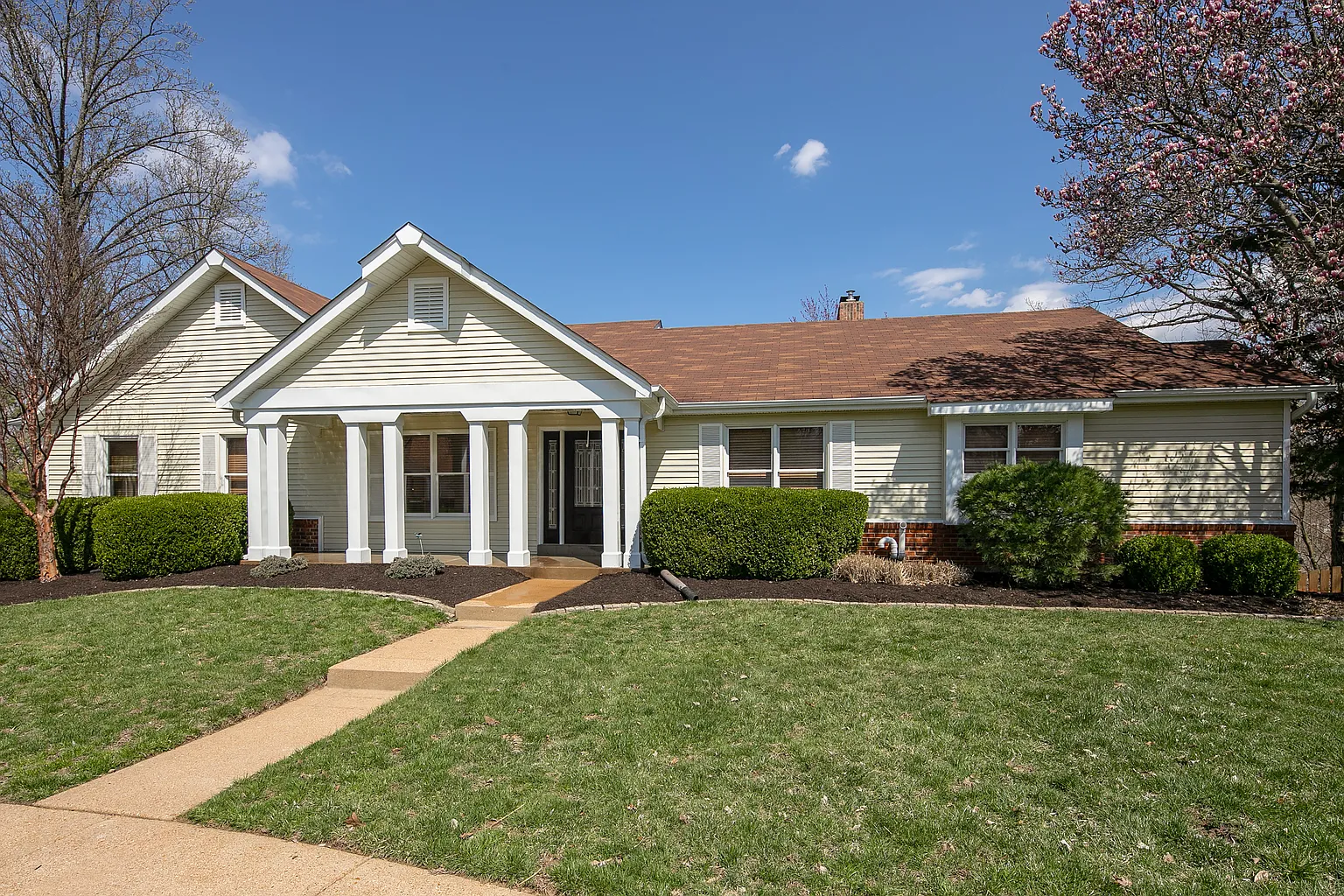 14797 Timberbluff Dr photo 1
