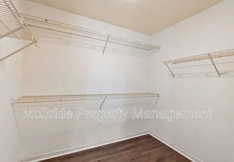 928 Hunting Horn Way W — Photo 16
