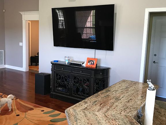 5th image of 212 Saddle Trail Dr