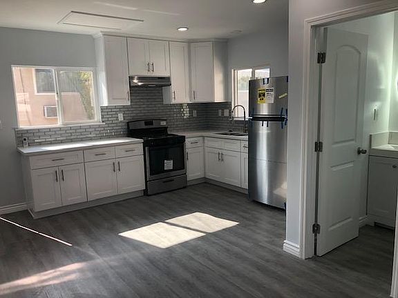 2nd image of 1708 Keeler St #101