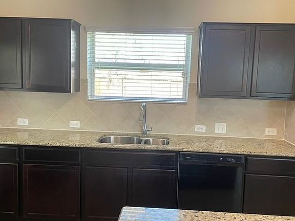 5th image of 10125 Gertrudis Loop