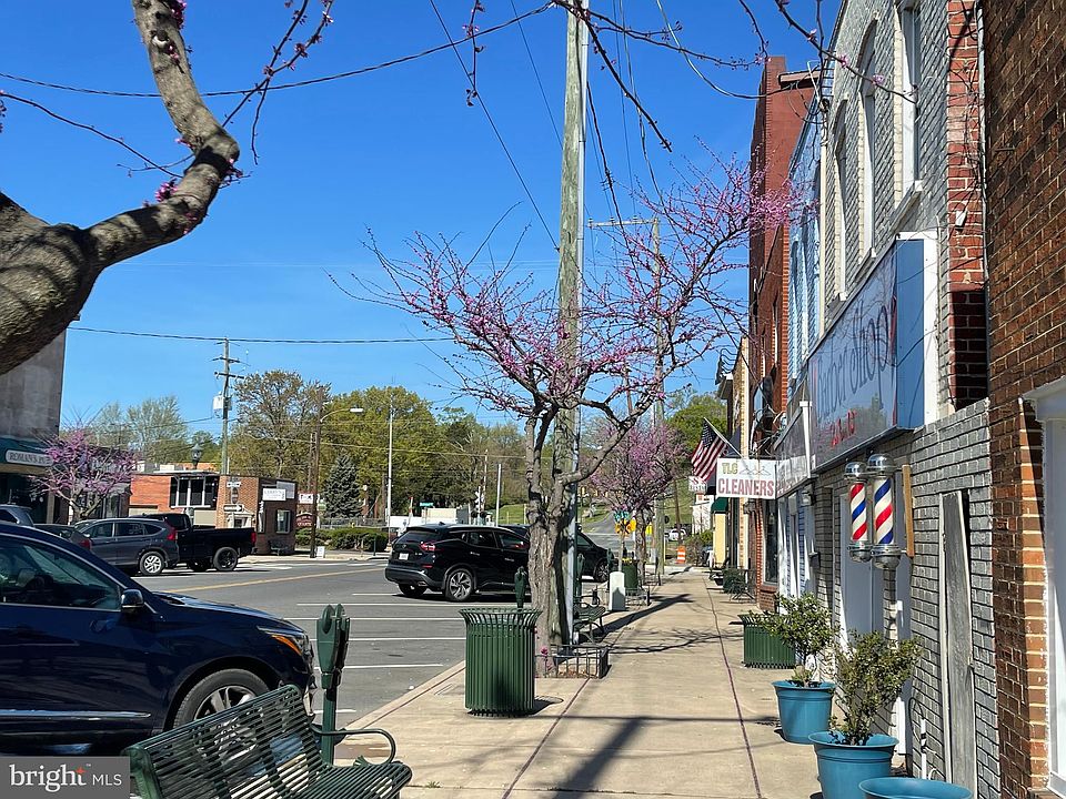 319 Potomac Ave Quantico VA Zillow