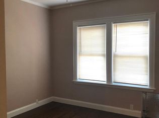 73-32 69th Ave, Middle Village, NY 11379