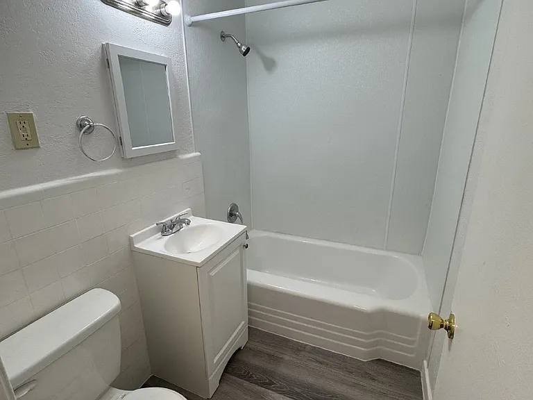 2329 S Belmont St — Photo 5