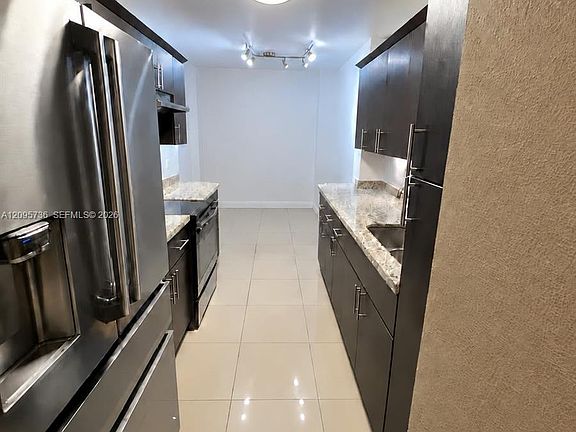 3rd image of 4200 Hillcrest Dr APT 705
