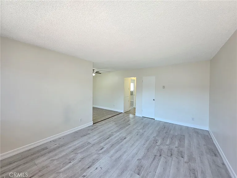 15436 Vanowen St #9 — Photo 7