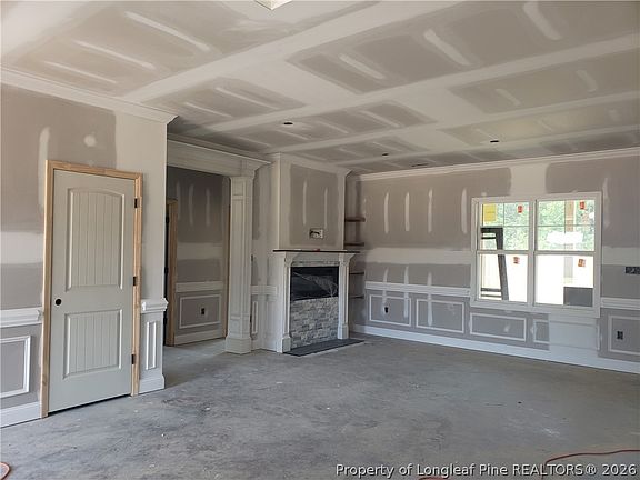 4th image of 2453 Live Oak Dr