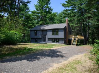 8 Woodlawn Cir, Standish, ME 04084