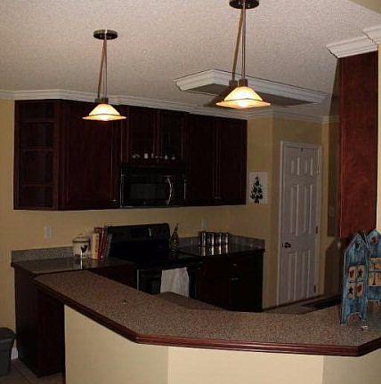 5th image of 215 Redbird Pl