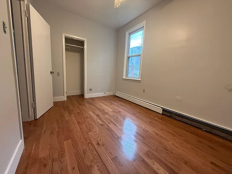 321 Avenue C — Photo 11