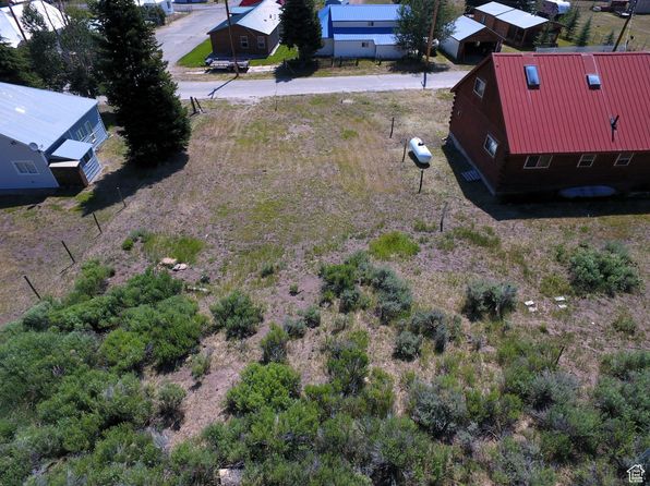 30 S Church St, Scofield, UT 84526