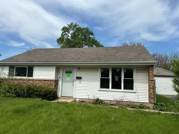 62 Sauk Trl, Park Forest, IL 60466