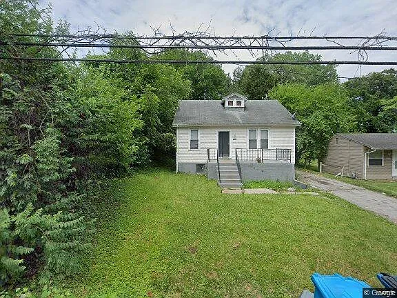 10055 Bon Oak Dr photo 1