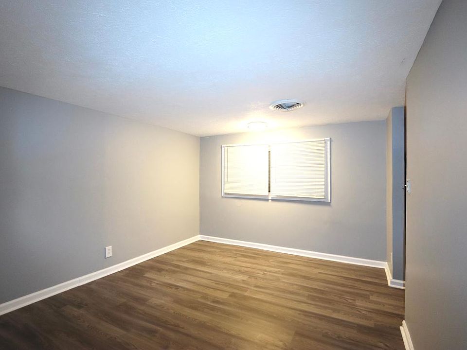 1st image of 6264 Eastridge Dr #2