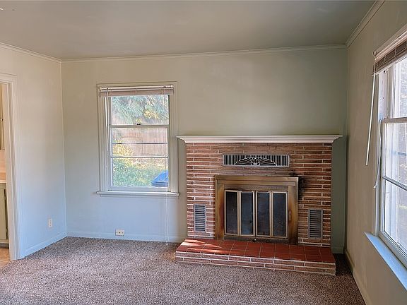 4th image of 1124 Nevada Street