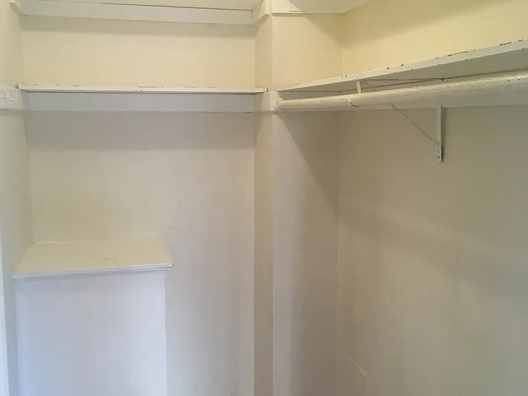 4515 Burke Ave N — Photo 6