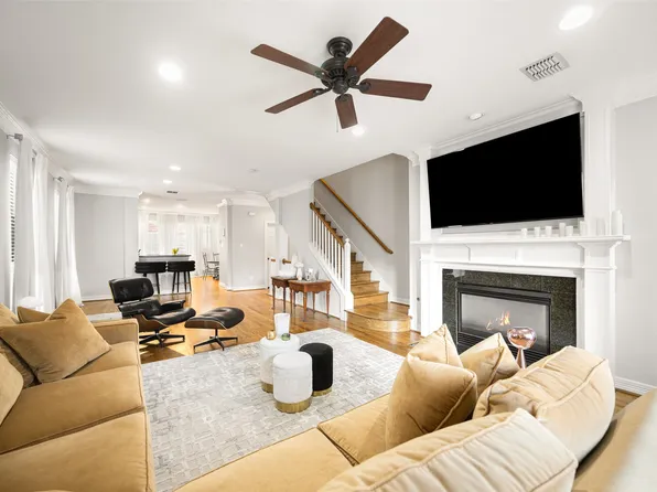 3610 Gillespie St APT 6, Dallas, TX 75219