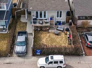 95 Summerwood Rd S, Airdrie, AB T4B1X1