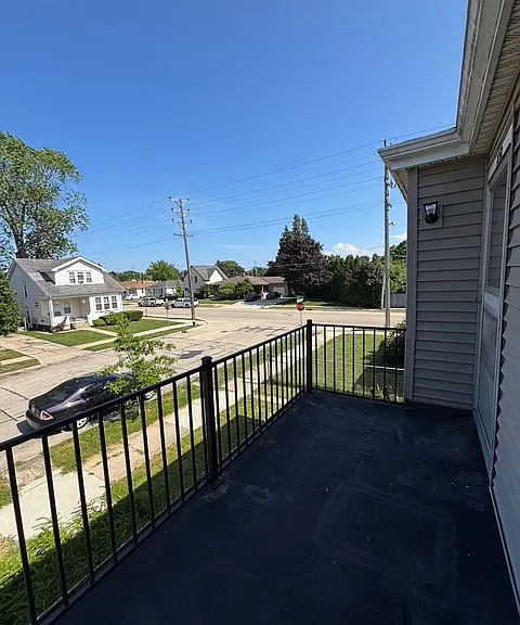 2050 Hickory Grove Ave — Photo 18