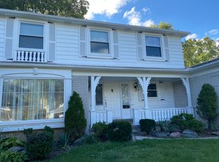 2027 Georgetown Blvd, Ann Arbor, MI 48105