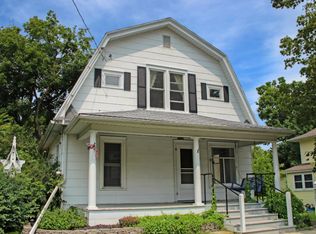 1364 Haslett Rd, Haslett, MI 48840