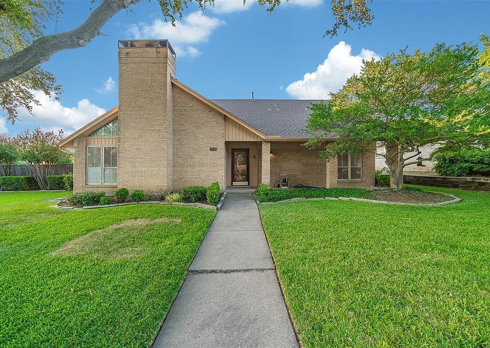 1st image of 3718 Balfour Pl