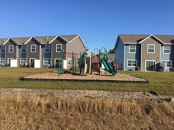 3rd image of 1009 Alice Dr