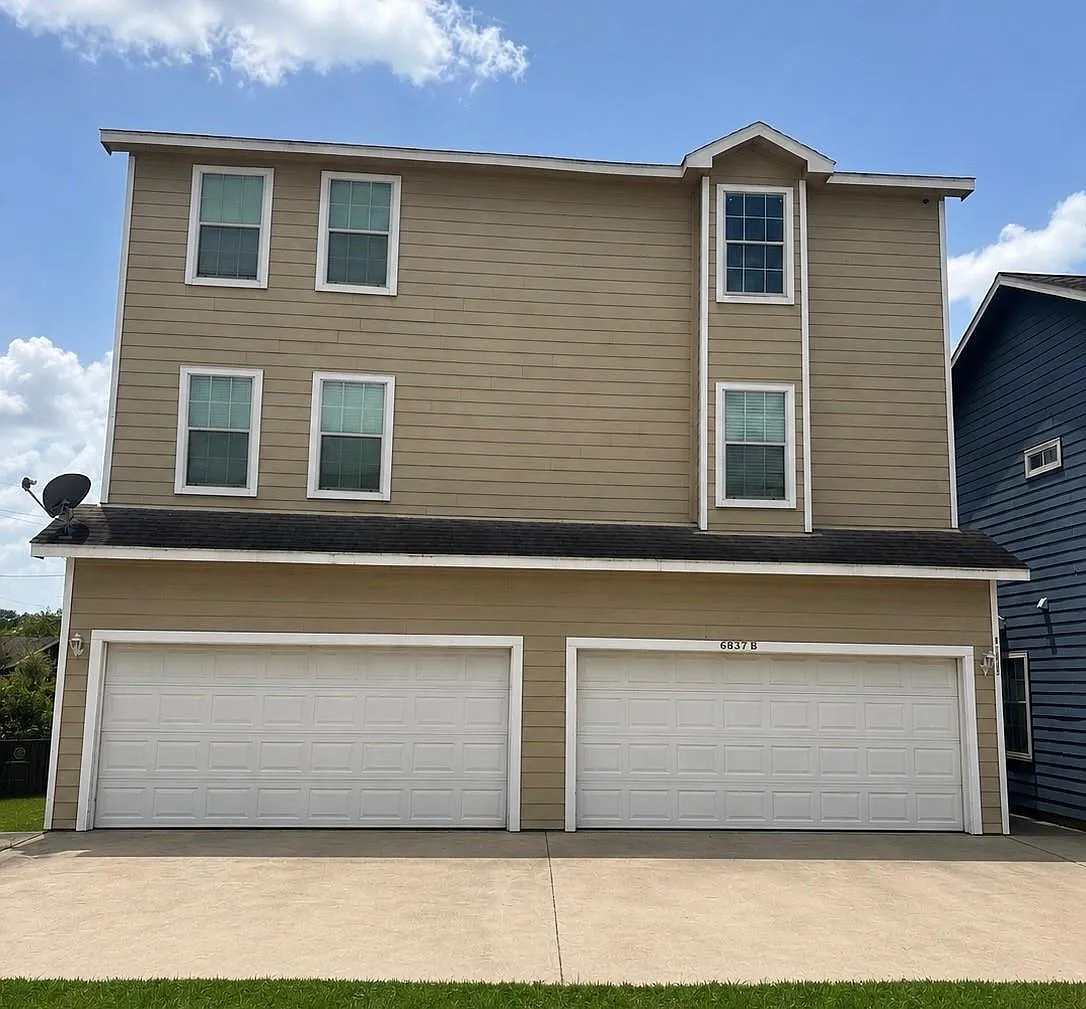 3 bed, 2.5 bath, 1350 sqft, $1,650 — Photo 1