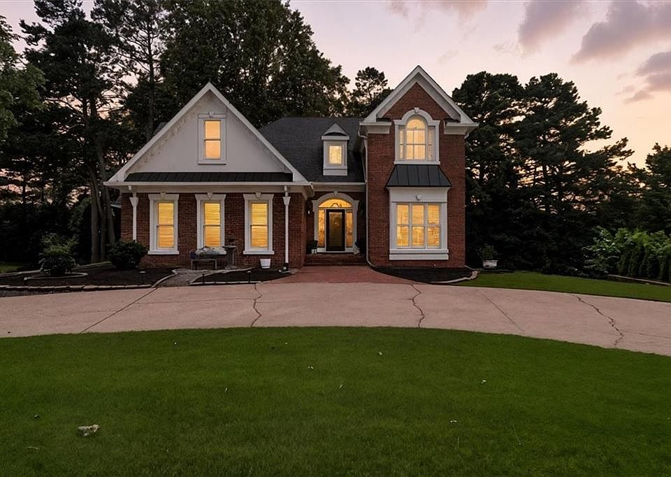 1st image of 2845 Burgundy Dr