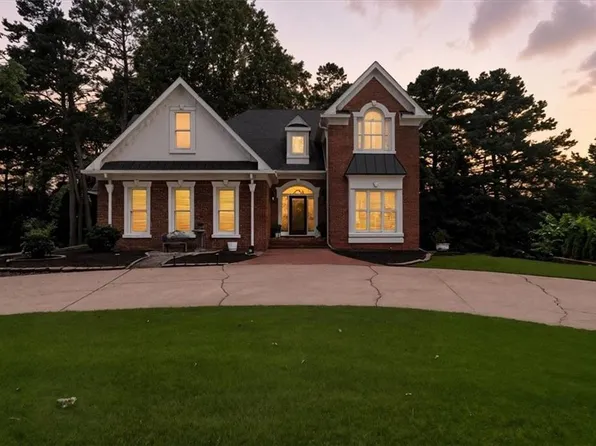 2845 Burgundy Dr, Cumming, GA 30041