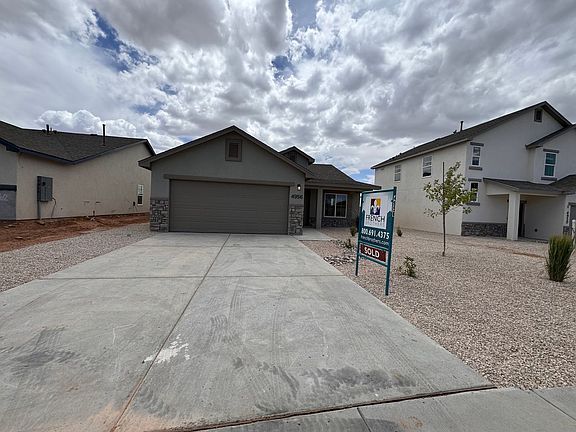 2nd image of 4956 Luray Ln