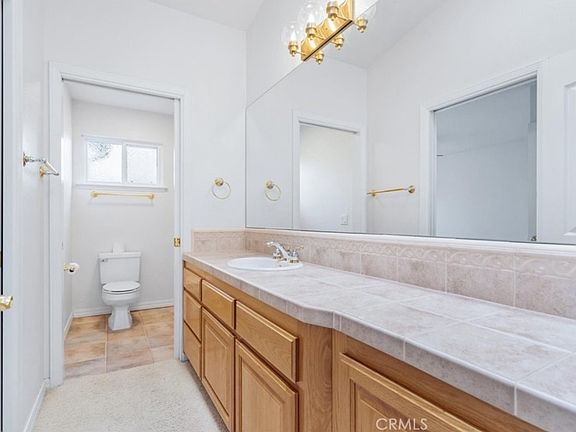 5th image of 932 Skylark Ct