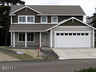 1st image of 4059 Evergreen Ave