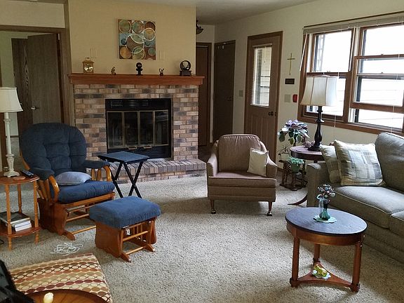 4th image of 1135 Manor Dr APT 26