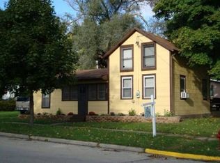 224 S State St, Franklin Grove, IL 61031