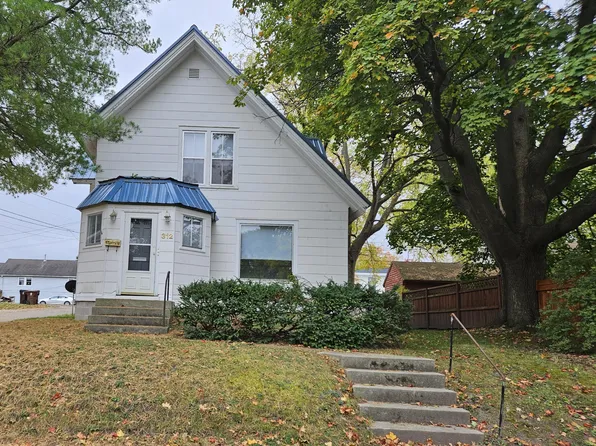 312 Locust St, Big Rapids, MI 49307