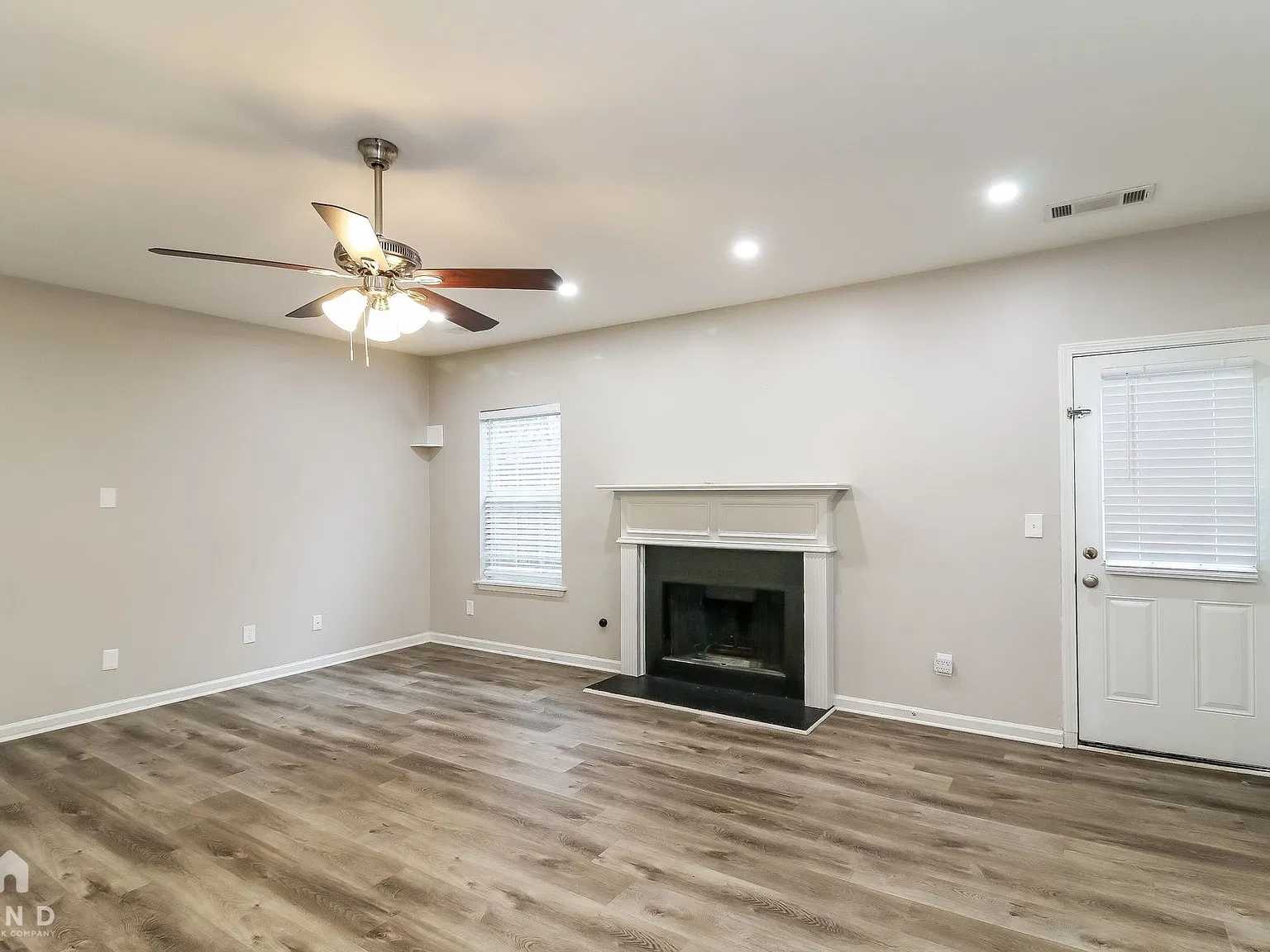 4 bed, 2.5 bath, 2754 sqft, $2,315 — Photo 4