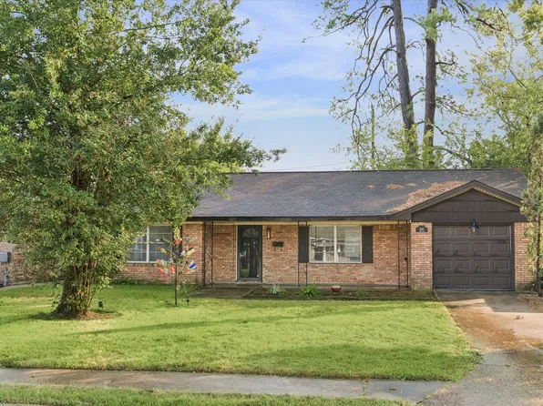 4913 Nina Lee Ln, Houston, TX 77092