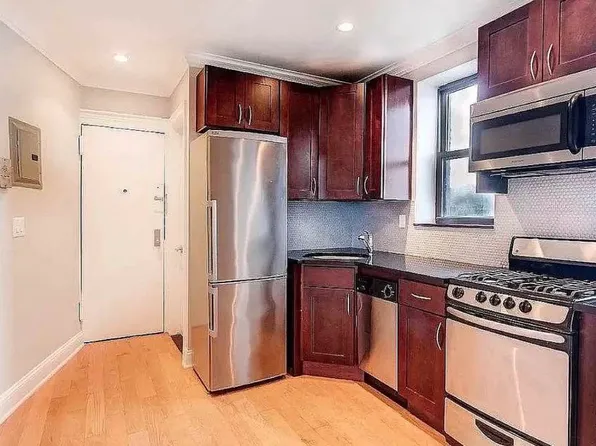 227 Kingsland Ave APT 14, Brooklyn, NY 11222