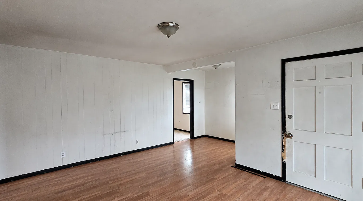 4 bed, 1161 sqft, $1,850 — Photo 4