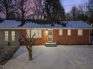 2703 W Walnut St, Johnson City, TN 37604