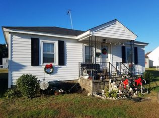 1305 Pruden St, Roanoke Rapids, NC 27870