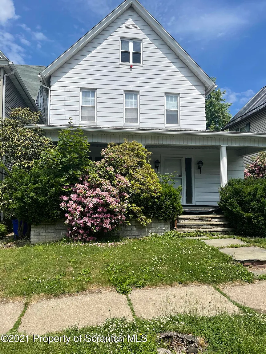 913 Taylor Ave #L-16 photo 1