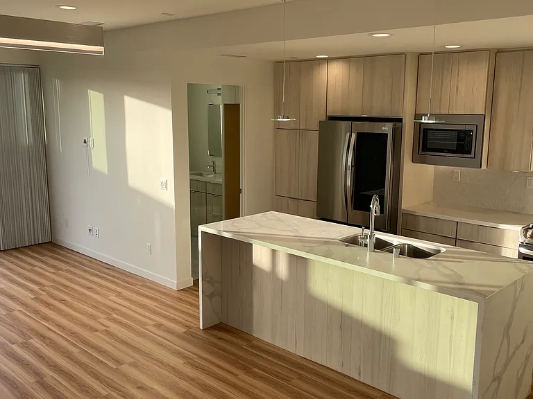1166 Holly Ave #1 — Photo 6