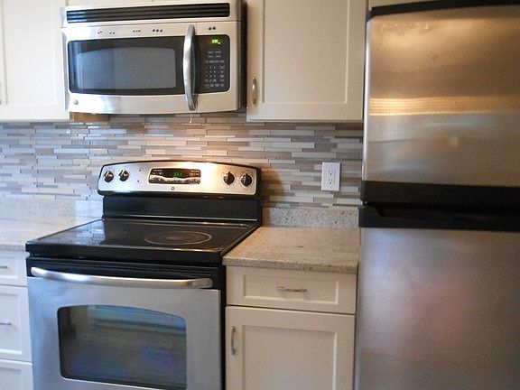 2nd image of 1426 Cambridge St APT 2