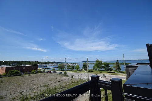 135 Colborne St E #NA Photo 1